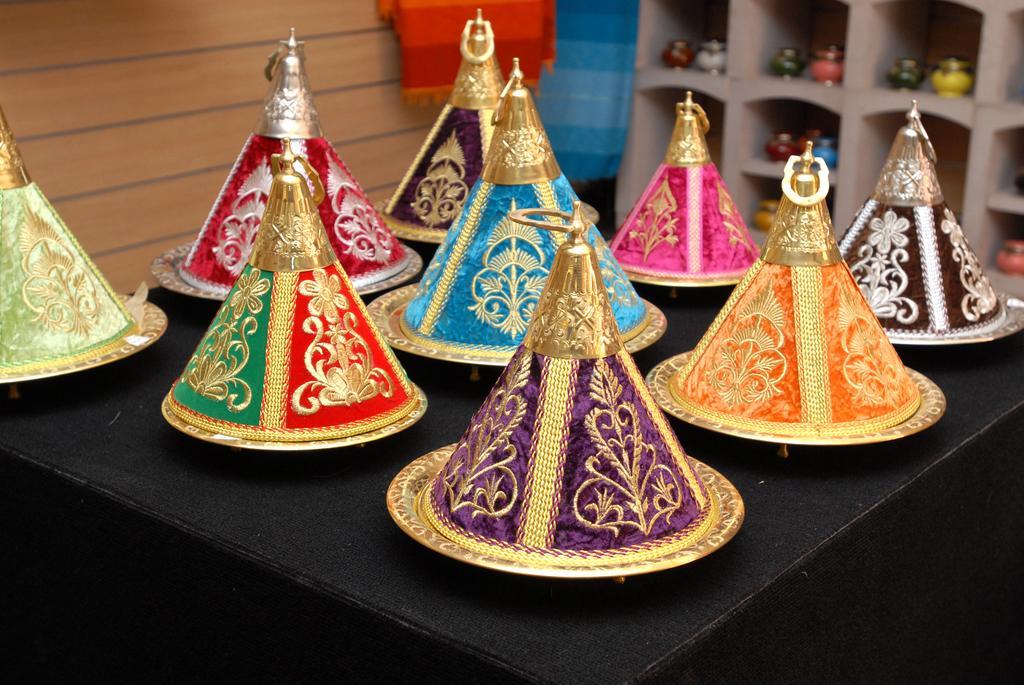 Kenzi Club Agdal Medina Hotel Lahebichate Kültér fotó Moroccan lanterns