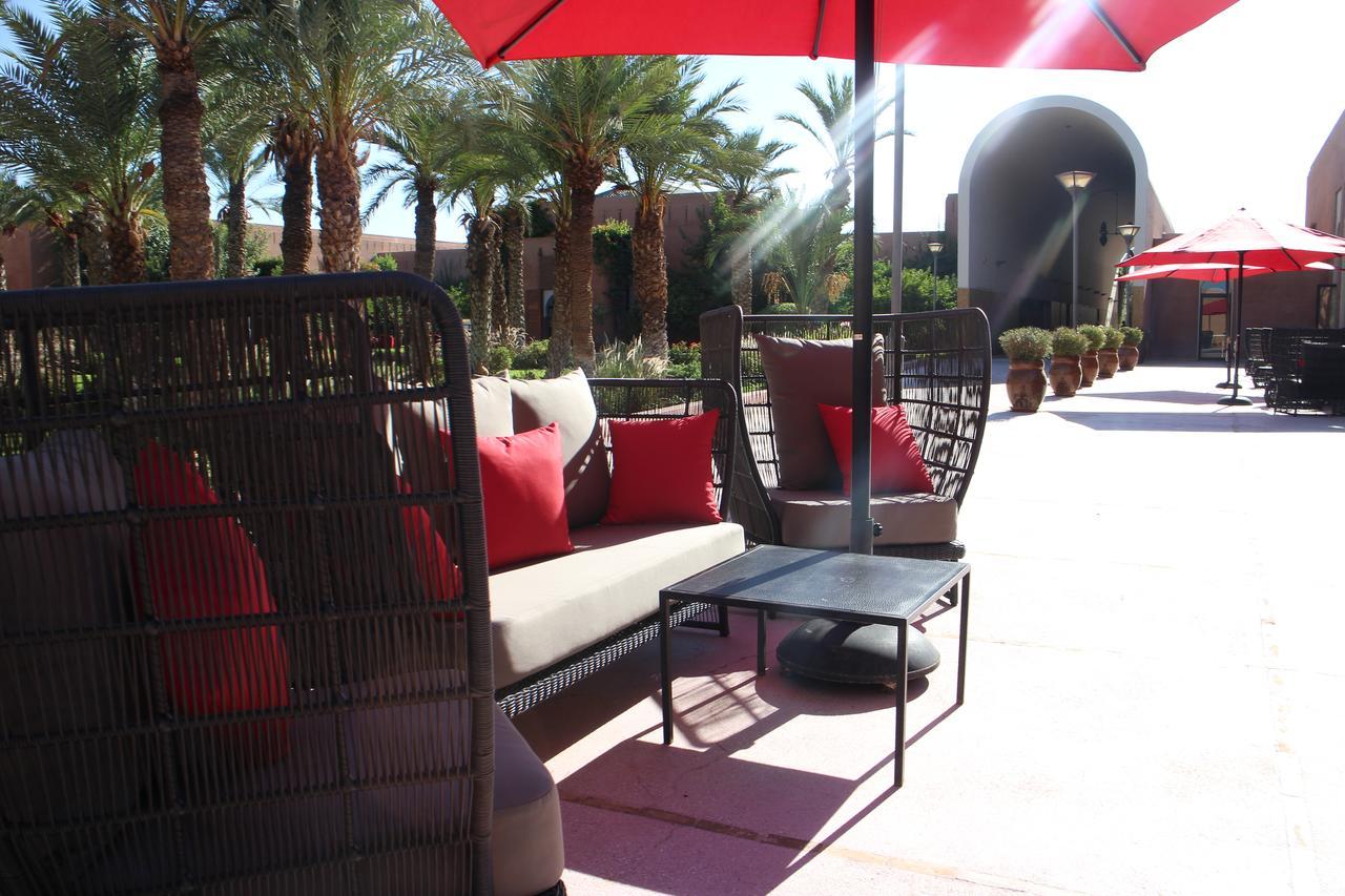 Kenzi Club Agdal Medina Hotel Lahebichate Kültér fotó The patio at the Hotel Valley Ho