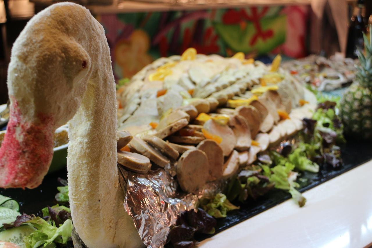 Kenzi Club Agdal Medina Hotel Lahebichate Kültér fotó A duck with a salad